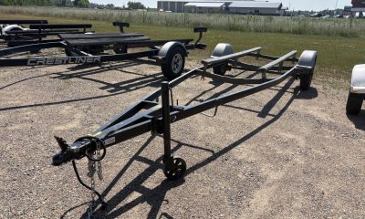 1989 Single Axle Boat Trailer – Fits 16'–17' Boats